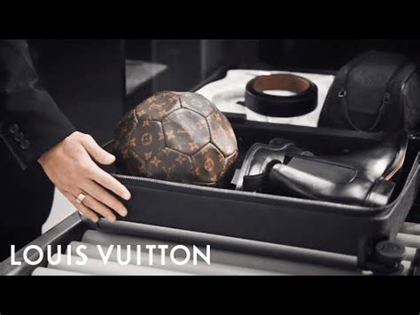 louis vuitton comunicazione|Louis Vuitton marketing campaigns.